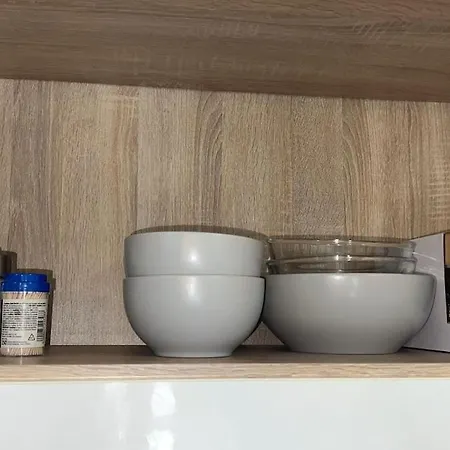 Cosy Corner Vic Apartment *